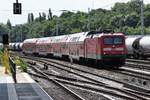 BERLIN, 22.06.2017, 112 121 mit einem RE3 nach Berlin Hbf auf Vorbeifahrt am S-Bahnhof Greifswalder Straße (Ringbahn)