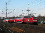 112 144 -1 schiebt den RE 1 (21866) Büchen - Hamburg Hbf.