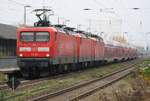 Lr 70130 von Berlin-Lichtenberg nach Rostock Hbf mit 112 182 , 112 118 , 112 124 und Doppelstockwagen am 09.11.2020 durch den Bf Anklam.