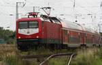 DB 112 101-1 (REV 09.09.2021) mit RE3 / 3308 am 22.09.2021 nach WSR - Anklam - ich stehe auf der Parkfläche neben dem Anschluss Binnenhafen