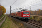 DB 112 121 mit ihrem RE3 nach Stralsund am 13.11.2022 in Teschenhagen aufgenommen.