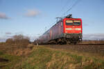 112 187 zog am 27.12.2022 den RE5 3513 von Stralsund nach Berlin Südkreuz. Aufgenommen in Wendorf.
