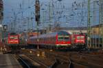 RE nach Kiel, Schleswig-Holstein Express nach Hamburg und RB im Kehrgleis in Neumnster. Aufnahme vom 06.02.09