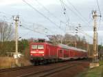 Anderer Ort gedrehter Zug. RE 2 nach Cottbus mit Lok Richtung Sden.