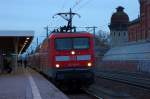 112 104-5 mit dem RE2 (RE 38175) nach Knigs Wusterhausen in Rathenow. 26.10.2010