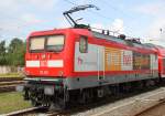 112 139-1 hatte am 13.08.2011 die Aufgabe den   Kaiser-Otto-Express von Magdeburg Hbf nach Rostock Hbf zuschieben  