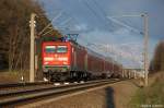 112 188 mit dem RE4 (RE 37336) von Jterbog nach Rathenow, bei der Ausfahrt in Nennhausen. 13.04.2012