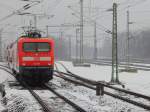 Einfahrt 112 115 mit dem RE 5 (RE 4359) von Jterbog nach Berlin Hauptbahnhof   in Berlin Sdkreuz am 29.