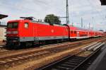 Hier 112 121 mit einem RE18 (RE18409) von Cottbus nach Dresden Hbf., dieser Zug stand am 19.7.2013 in Cottbus. 