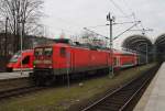 Hier links 648 331-6  Ascheberg  als RB73 (RB21970) von Kiel Hbf. nach Eckernförde 112 175-5 mit einem RE70 (RE21027) von Kiel Hbf. nach Hamburg Hbf., diese beiden Züge standen am 18.2.2016 in Kiel Hbf.