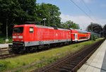 Nachdem 112 125-0 am Tag zuvor nur abgebügelt und hinter einer weiteren 112er im Zugverband mitlief, ergab sich am 31.5.2016 die Chance den seltenen Gast im Kieler Hauptbahnhof abzulichten.