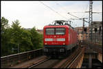 112124-3 fährt mit dem RE 1 aus Magdeburg am  16.5.2007 in Berlin Alexanderplatz ein.