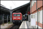 112110-2 ist hier am 31.05.2007 mit dem RE 1 aus Magdeburg im Endbahnhof Frankfurt an der Oder angekommen.