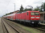 112 121 schob,am 05.September 2020,den RE Stralsund-Falkenberg aus dem Bahnhof Anklam.