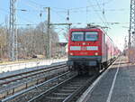 112 122 als RE 5 nach Rostock im Bahnhof  Wünsdorf-Waldstadt  am 13.
