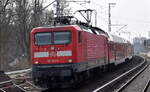 DB Regio AG - Region Nordost mit ihrer  112 102-9  (NVR:  91 80 6112 102-9 D-DB ) und dem RE 3 nach Stralsund Hbf. am 23.02.23 Berlin Buch. 