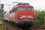 Die 113 309-9 mit einen Autozug in K�ln Wahn am 29,07,09
