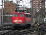 (22.11.2009) 113 268 Rangiert Lz im vorfeld des K�lner hbfs um dann auf gl.