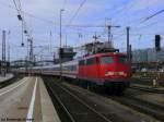 113 268-7 mit dem IC1280  Gro�glockner  bei der Einfahrt in M�nchen Hbf auf Gleis 10, 20.03.2010