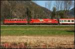 Und nochmal diese sch�ne Doppel seitlich: 113 328 und 1216 016 mit dem EC auf dem Weg nach M�nchen Hbf kurz nach Oberaudord.