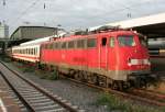 Die 113 268-7 zieht den planm��ig Sonntags verkehrenden D 2421 von Norddeich Mole nach K�ln aus Duisburg HBF am 04.09.2011 Gru� an den Tf!