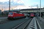 Und hier drei Sch�nheiten auf einem Fleck: Rechts steht 113 309-9 mit dem AZ 13409 nach Livorno und Links fahrt 120 126-8 mit der 103 235-8 als Wagenlok am IC 2171 nach Stuttgart Hbf.