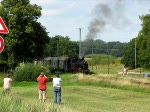 Es war keine 110! 113 267-9 ist mit einem �berf�hrungswagen unterwegs - ein eher seltener Gast auf osthessischen Schienen.