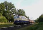 Bundesbahn-Klassiker: DB E10 1239     Sie ist hier auf der Strecke des Siemens Pr�f- und Testcenters Wildenrath unterwegs mit einem Testzug.