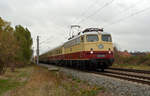 E 10 1309 (113 309) führte am 28.10.18 den AKE-Zugteil aus Cottbus durch Greppin Richtung Bitterfeld. 