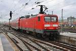 114 029 schiebt am 02.10.2017 den RE50 (RE4514) nach Fulda aus dem Frankfurter Hauptbahnhof.