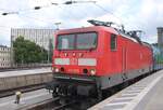 DB 114 029-2 am 28.07.2025 bei der Durchfahrt im Hbf Köln auf Gleis 8 in nordwestlicher Richtung.