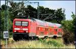Am Fotopunkt Stralsund -Srg-...114 010-2 als RE38314 aus Falkenberg kommend.