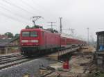 114 030-0 schiebt einen Regionalzug �ber die neue Hilfsbr�cke in Berlin Karlshorst.