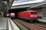 In Berlin S�dkreuz stehen die 114 031 mit dem RE5 (RE 4362) nach Rostock Hbf und die 143 589-0 [Verl.|BCS|04.06.13] mit dem RE4 (RE 92461) nach J�terbog bereit.