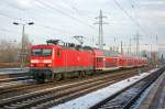 114 022 mit dem ODEG RE2 (RE 37365) von Cottbus nach Wittenberge, bei der Durchfahrt in Berlin-Sch�nefeld Flughafen.