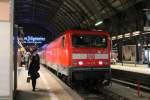 114 013 mit SE 50 am 01.03.2013 in Frankfurt (Main) Hbf.