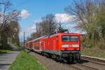 Die mittlerweile in Leipzig-Engelsdorf abgestellte 114 030 war am 29.04.2021 mit einer RB nach Frankfurt Hbf in Wörsdorf zu sehen.