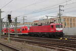 WFL 112 024-5 (91 80 6114 024-3 D-WFL) als Schlusslok am Charterzug DZ 28980 aus Dresden Hbf, am 10.12.2025 bei der Einfahrt in Erfurt Hbf.