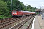 BERLIN, 18.07.2010, 114 015-1 als RE1 nach Frankfurt(Oder) auf Vorbeifahrt am S-Bahnhof Wilhelmshagen (S-Bahnlinie S3)