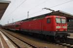 Hier 114 033-4 mit einem RE7 (RE18260) von Berlin Lichtenberg nach Wünsdorf-Waldstadt, dieser Zug stand am 26.5.2012 in Berlin Lichtenberg.