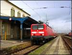114 301 (ex 143 120) mit RB26370 Falkenberg/Elster-Dessau Hbf beim Halt in Lutherstadt Wittenberg, 22.01.07.