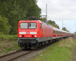 114 040(Cruise Train Berlin)mit Sonderzug 13290 von Warnemnde nach Berlin-Ostbahnhof bei der Durchfahrt am 16.05.2016 im Haltepunkt Rostock-Bramow.