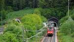 114 029 verlässt mit RE Fulda - Frankfurt den sanierten alten Schlüchterner Tunnel.