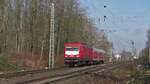 Am 26.02.2022 zieht die WFL 114 024-3 (112 024-5) ihren RB46-Ersatzzug von Gelsenkirchen Hbf nach Bochum Hbf durch Bochum-Riemke.