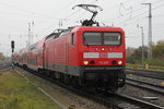 114 040 mit RE 5(RE 4361)von Rostock Hbf nach Wünsdorf-Waldstadt bei der Bereitstellung im Rostocker Hbf.04.11.2016