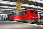 115 154-7 stand am 15.08.07 mit einem italienischen Fernzug im Mnchener HBF.