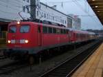 Am Abend des 24.November 2007 kam noch eine Kasten 115er, hier 115 148-9, in den Bahnhof Ulm Hbf eingafahren. Der Zug musste wegen einer Zugberholung warten, in dieser kurzen Pause wurde eine Bremsprobe durchgefhrt.