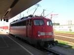 Hier die Br 115 307-1 am 5.5.2008 um 16.29Uhr mit CNL Waggons der fuhr nach Lrrach um den Az abzuholen.