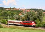 115 509 bringt hier einen Nachtzugwagen durchs Filstal. Aufgenommen am 02.06.09 bei Urspring.