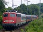 Die 115 346-9 sausste am 22.07.2010 mit dem IC 2864 und der 115 205-7 durch Kln West.